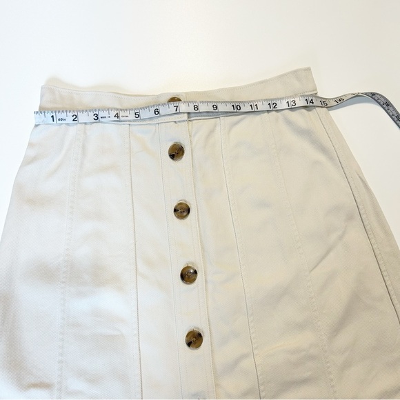 *Banana Republic Cream Button-Front Twill Mini Skirt* - Picture 5 of 8